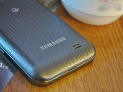 双模双待新智能 三星i589售价小降70元 