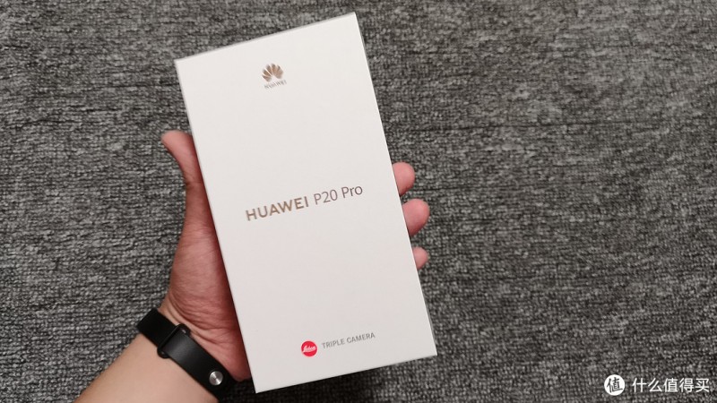 买相机送手机？—HUAWEI 华为 P20 pro 宝石蓝 智能手机 开箱及使用体验