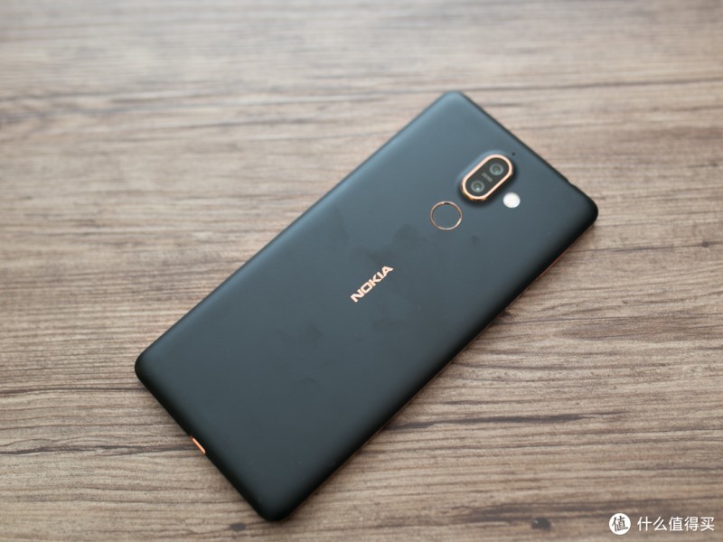 整体表现很均衡，拍照体验还能再提升——这样的Nokia 7 Plus 是你的菜吗？