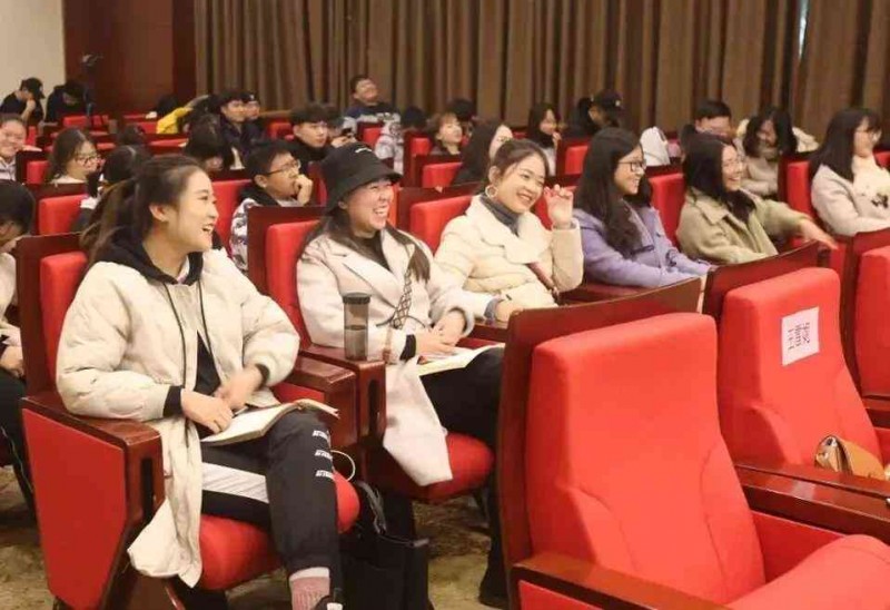 腾讯写作平台官方网站:文章创作、写作教程、资源共享一站式服务 腾讯写作平台官方网站:文章创作、写作教程、资源共享一站式服务